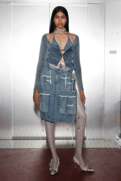 Look 48